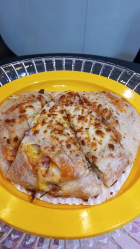 عکس پیتزا ام وی