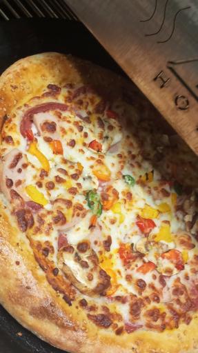 عکس پیتزا ام وی