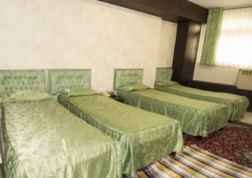 عکس حسینیه و زائر سرای قزوینی ها