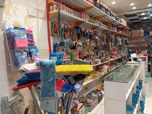 عکس رنگ و ابزار ملائکه