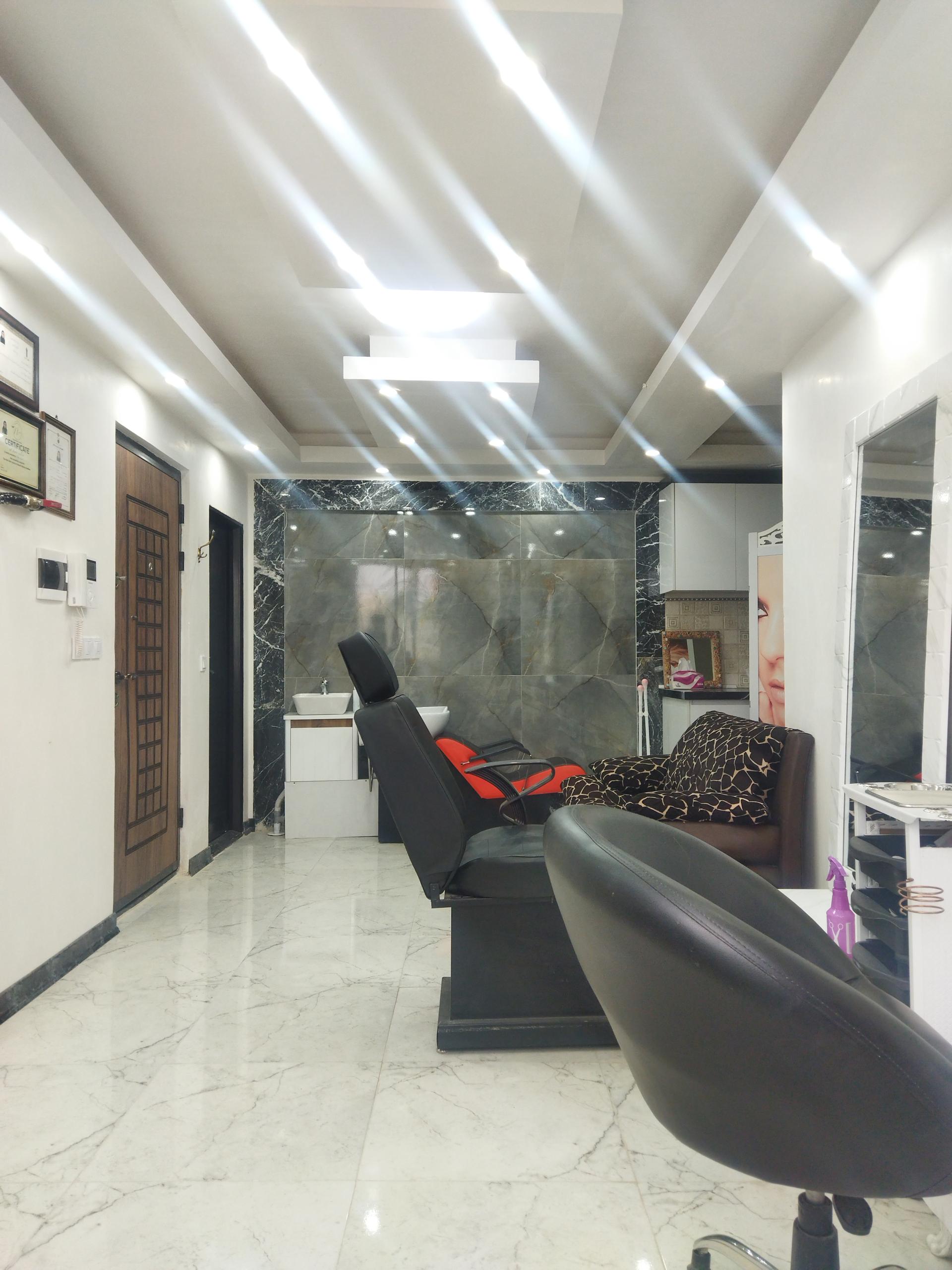 عکس سالن آرایش و زیبایی ماهرو 