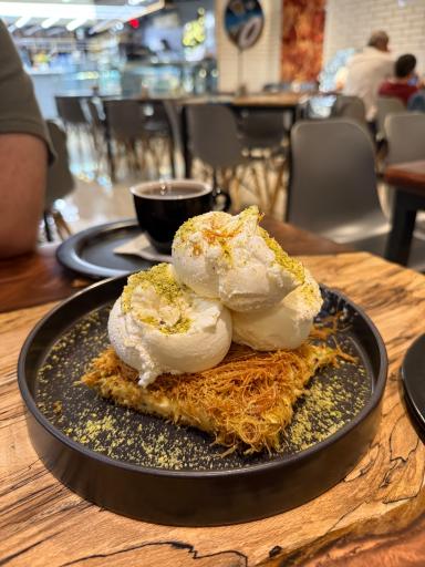 عکس کافه کنافه و شیرینی لبنانی روشه (غرب)