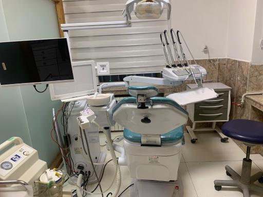 عکس درمانگاه حجتی