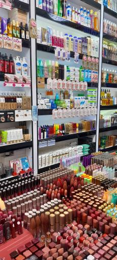 عکس فروشگاه آرایشی ادکلن رضایی(امیر)