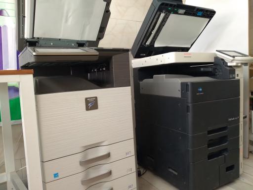 عکس کافی نت معین (سمیعی)