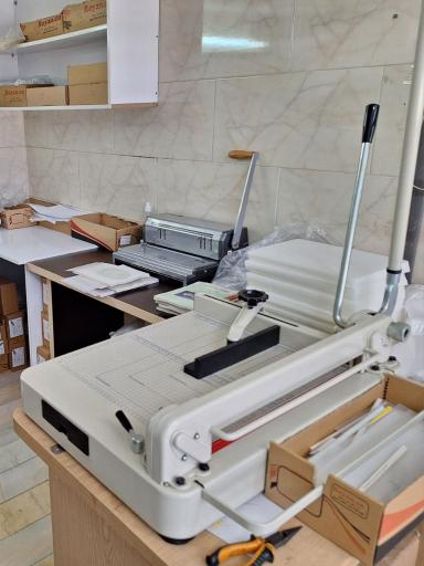 عکس کافی نت معین (سمیعی)