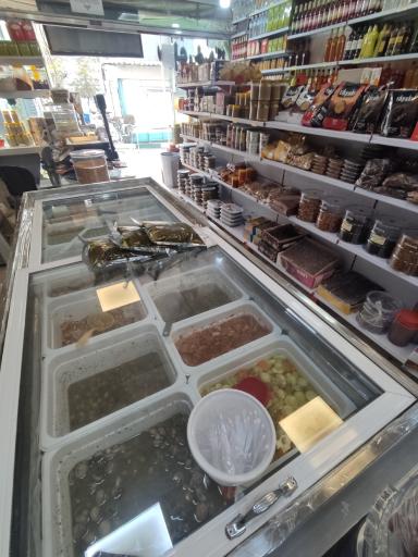 عکس فروشگاه محصولات ارگانیک کندوک