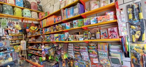 عکس لوازم تحریر و نوشت افزار پویا