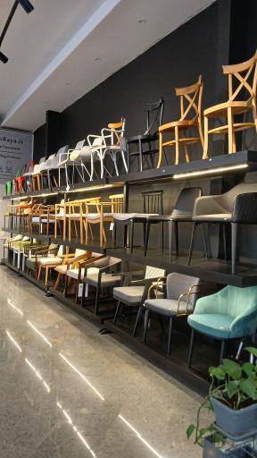 عکس فروشگاه مبلمان و میز و صندلی دکورایا