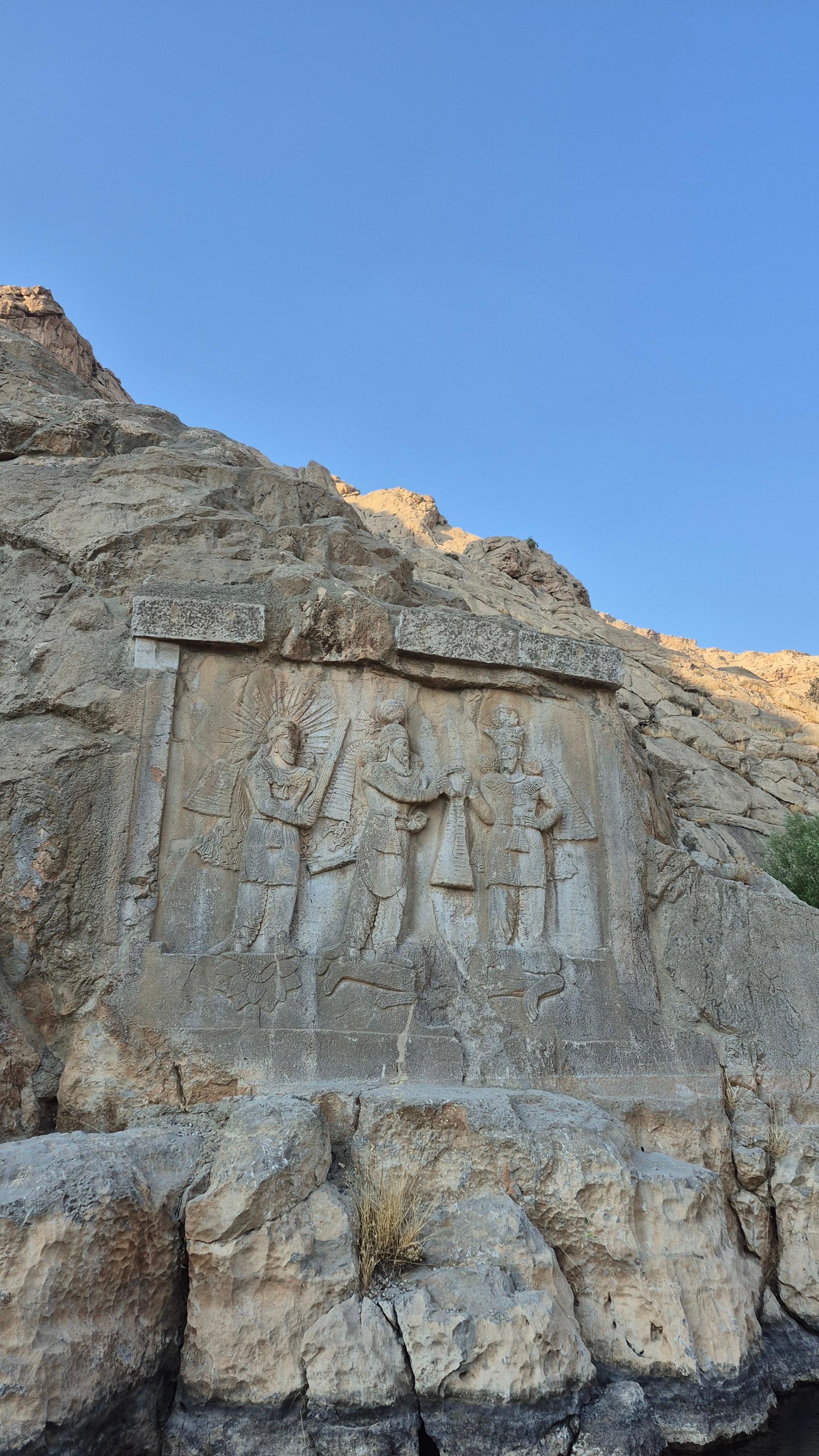 عکس مجموعه تاریخی تفریحی طاق بستان