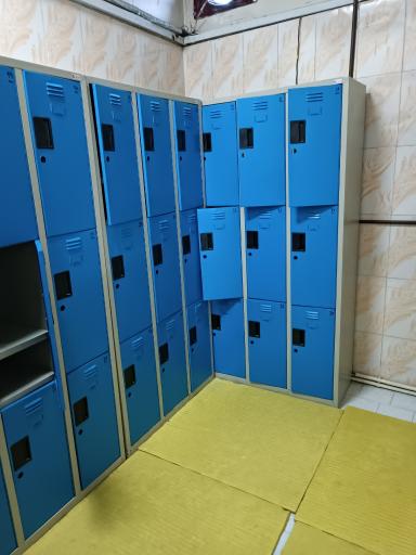 عکس سالن ورزشهای رزمی شهید علیرضا شهبازی