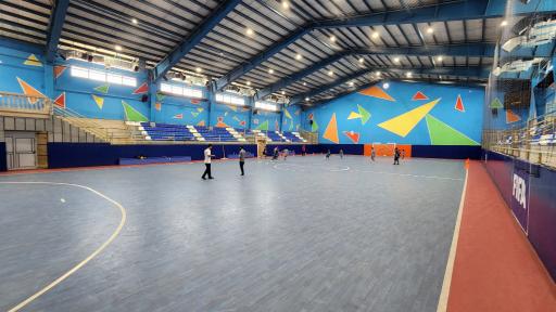 عکس سالن ورزشی  صداقت