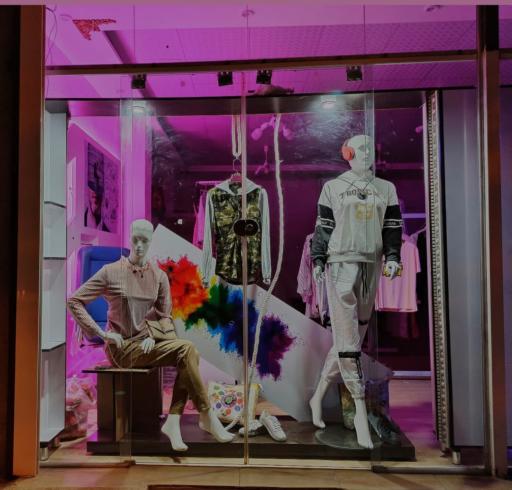 عکس فروشگاه شو