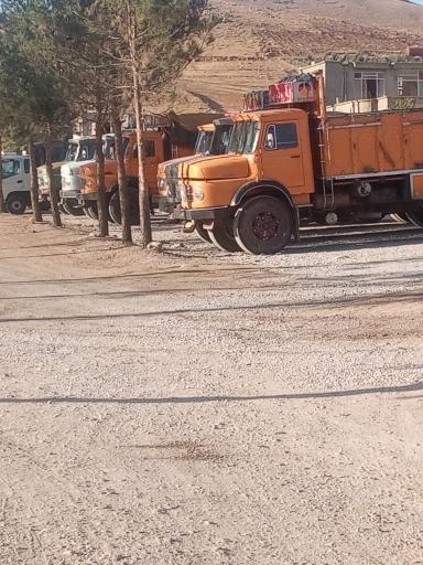 عکس پارکینگ شبانه روزی ولیعصر