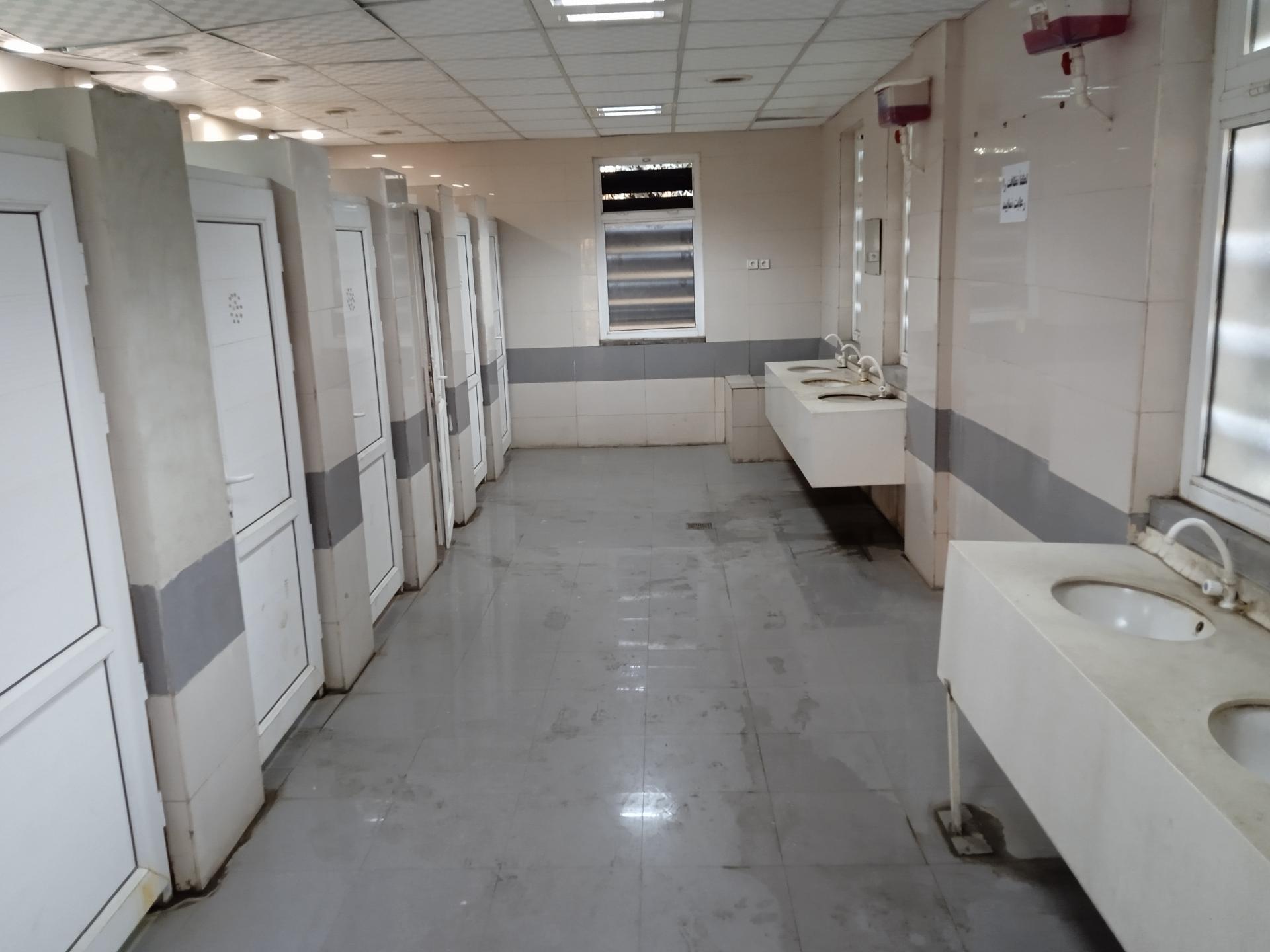 عکس توالت عمومی