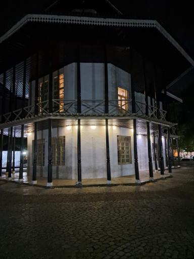 عکس موزه رشتی دوزی