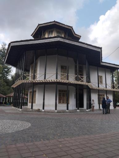 عکس موزه رشتی دوزی