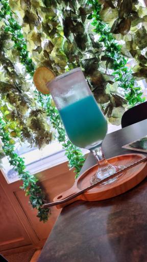 عکس کافه رها