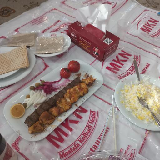 عکس رستوران زنجیره ای مصطفی کلبادی نژاد