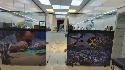 عکس تعمیرگاه ساعت زروان