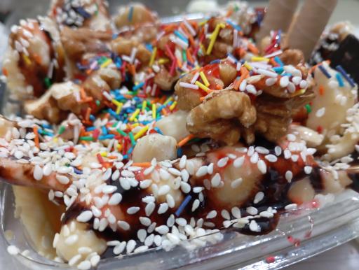 عکس فست فود و آبمیوه بستنی امیر+