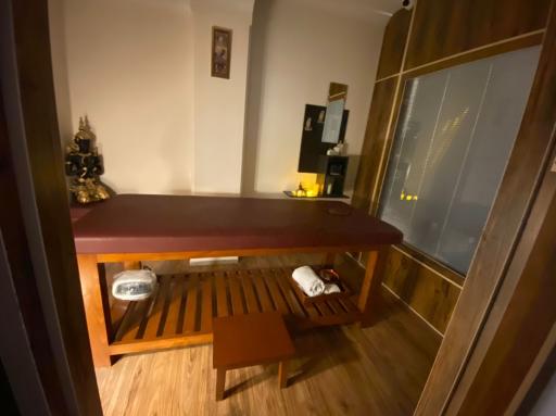 عکس کلینیک پوست مو و لیزر نیلا