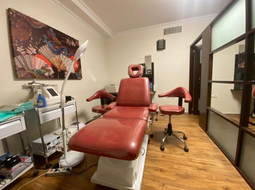 عکس کلینیک پوست مو و لیزر نیلا