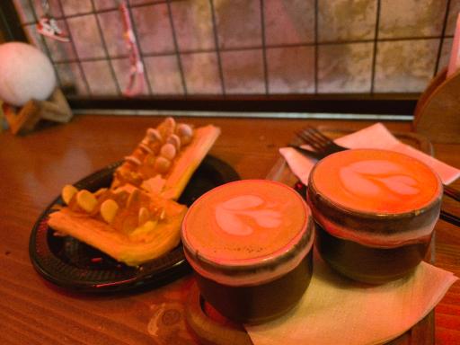 عکس کافه توکیو 