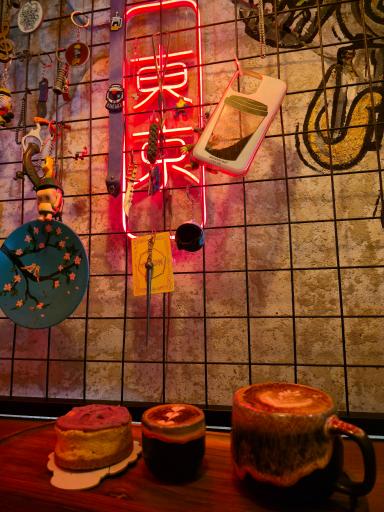 عکس کافه توکیو 