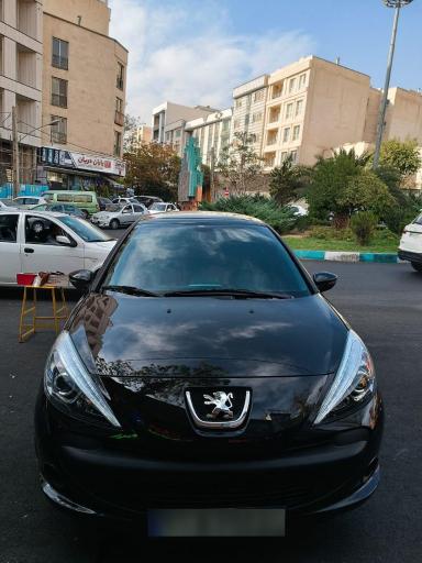 عکس شیشه اتومبیل جعفری