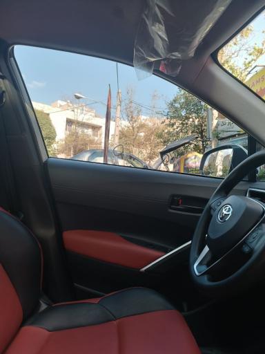 عکس شیشه اتومبیل جعفری