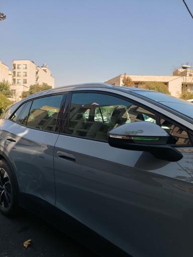 عکس شیشه اتومبیل جعفری