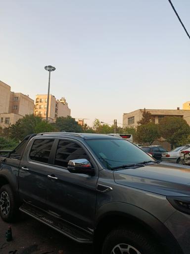 عکس شیشه اتومبیل جعفری