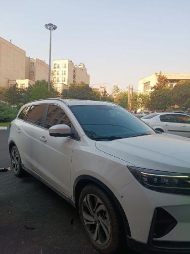 عکس شیشه اتومبیل جعفری