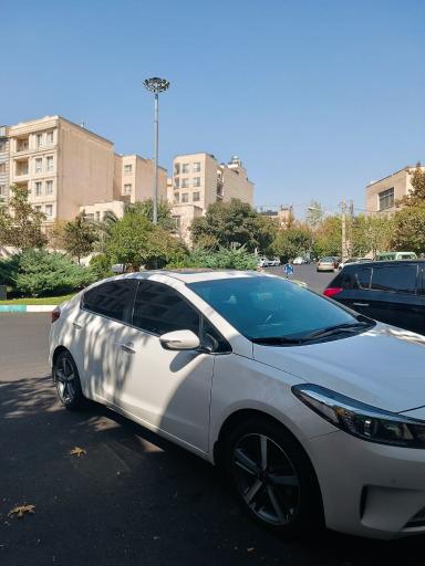 عکس شیشه اتومبیل جعفری