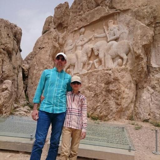 عکس سنگ نگاره اهورامزدا و اردشیر بابکان