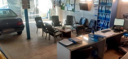 عکس نمایندگی ایران خودرو ۱۲۴۵