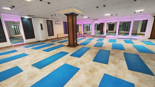 عکس باشگاه یوگا دریا