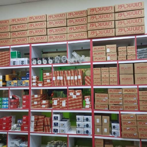 عکس آسایش یدک نمایندگی پخش قطعات پکیج ایران رادیاتور