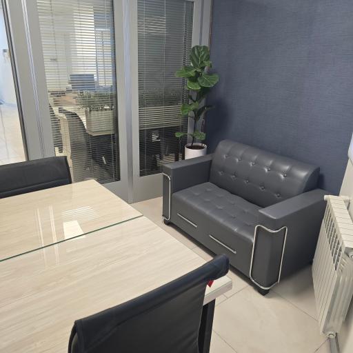 آموزشگاه برنامه نویسی و فضای کار اشتراکی تکنوژ