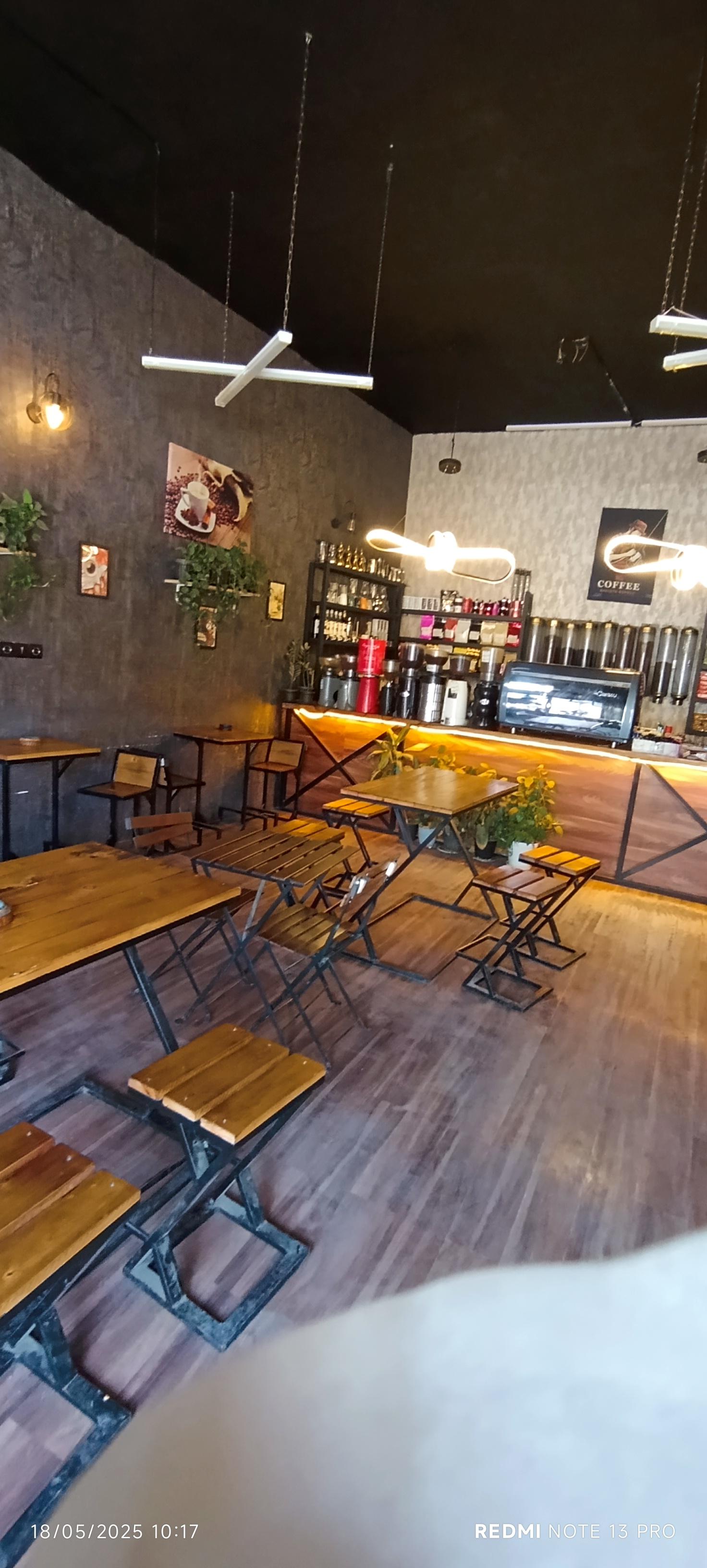 عکس علی کافه