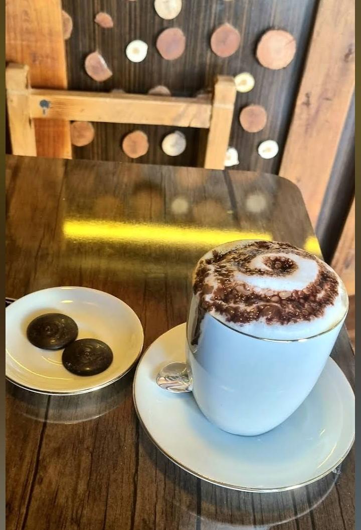 عکس کافه تانیش