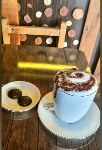 عکس کافه تانیش