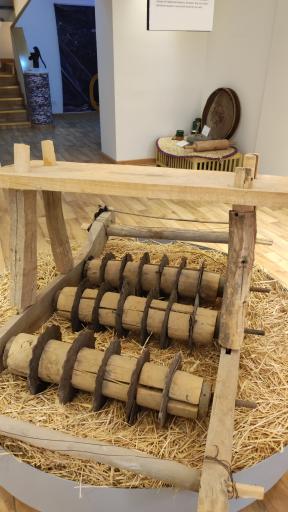 عکس باغ موزه ملی کار