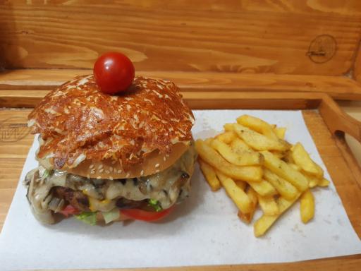 عکس فست فود دایی جون