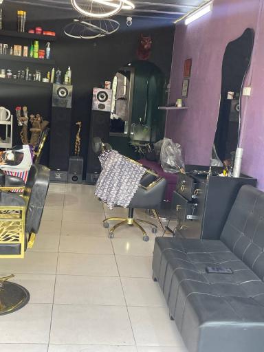 عکس آرایشگاه رادمهر