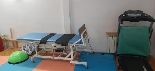 عکس کلینیک توانبخشی تتا