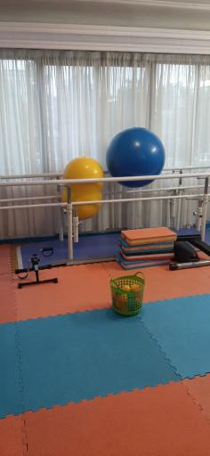 عکس کلینیک توانبخشی تتا