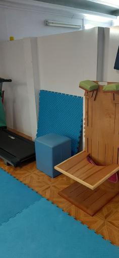 عکس کلینیک توانبخشی تتا