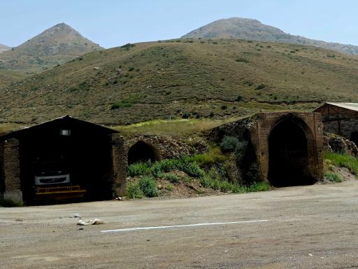 عکس کاروانسرای گردنه گدوک